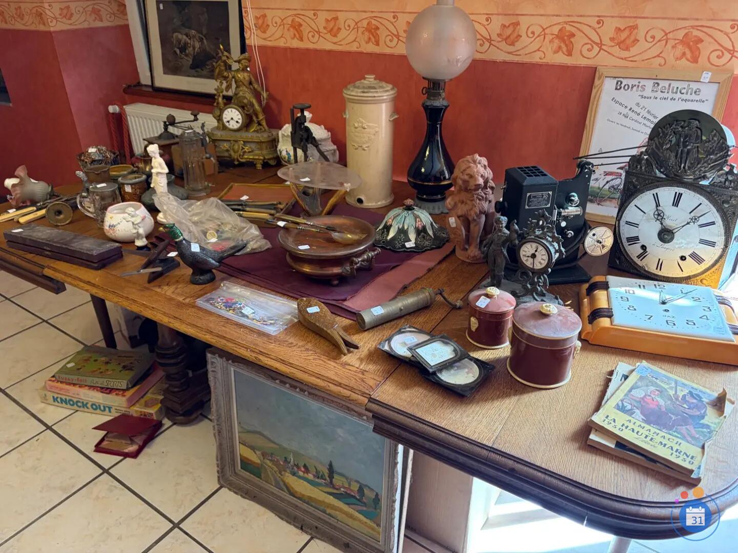 Image Bon vide maison tableaux bibelots horlogerie coutellerie fonds de grenier et ate (photo 1)