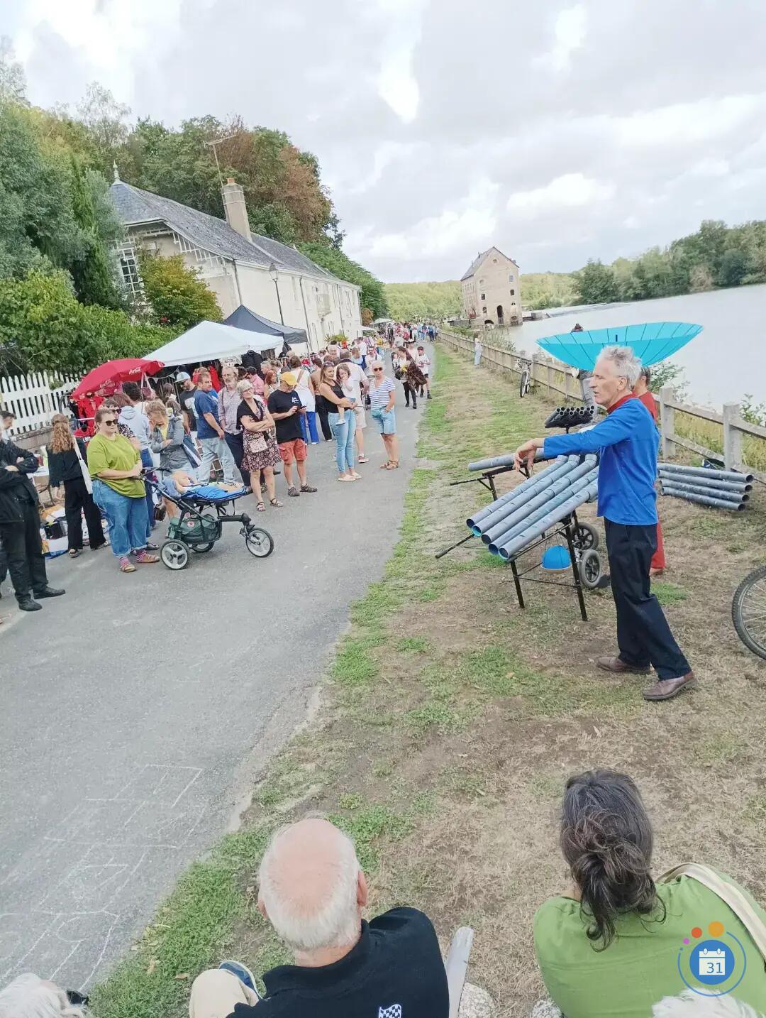 Image Vide-greniers de Montreuil-sur-Maine (photo 3)