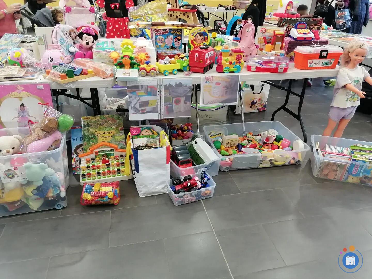 Image bourse vêtements et aux jouets (photo 2)
