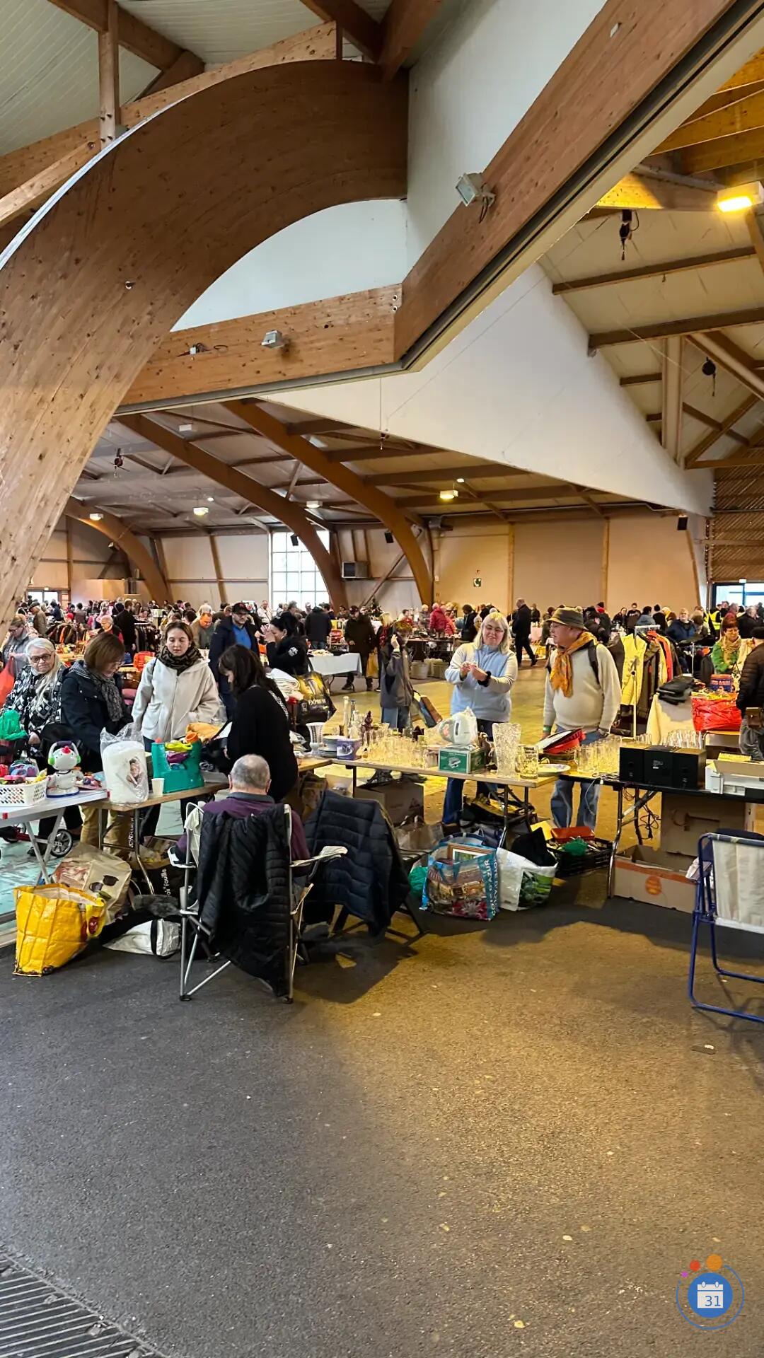 Image Marché aux puces du Cercle Nautique de SAINT-AVOLD (photo 2)