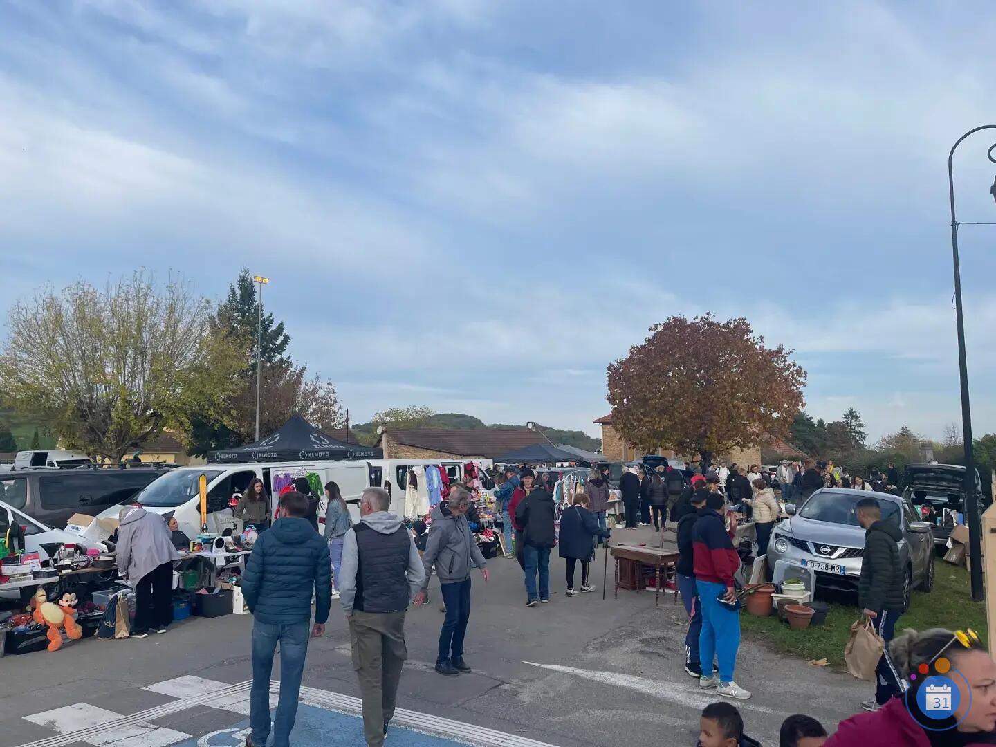 Image 🧺 Vide-grenier du Sou des Écoles de Chozeau (photo 3)