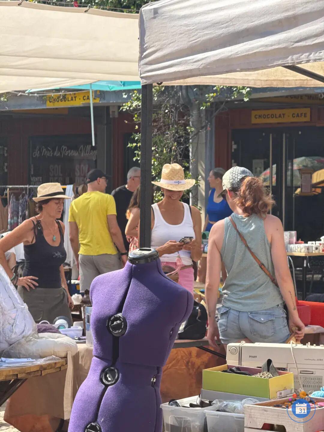 Image VIDE GRENIER (photo 4)