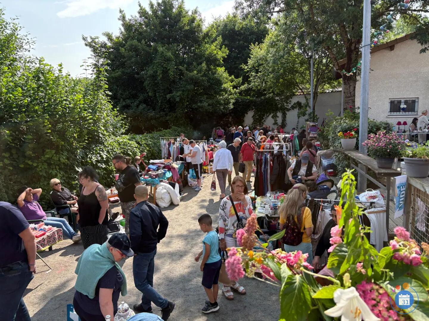 Image Vide grenier du bistrot de la lise (photo 2)