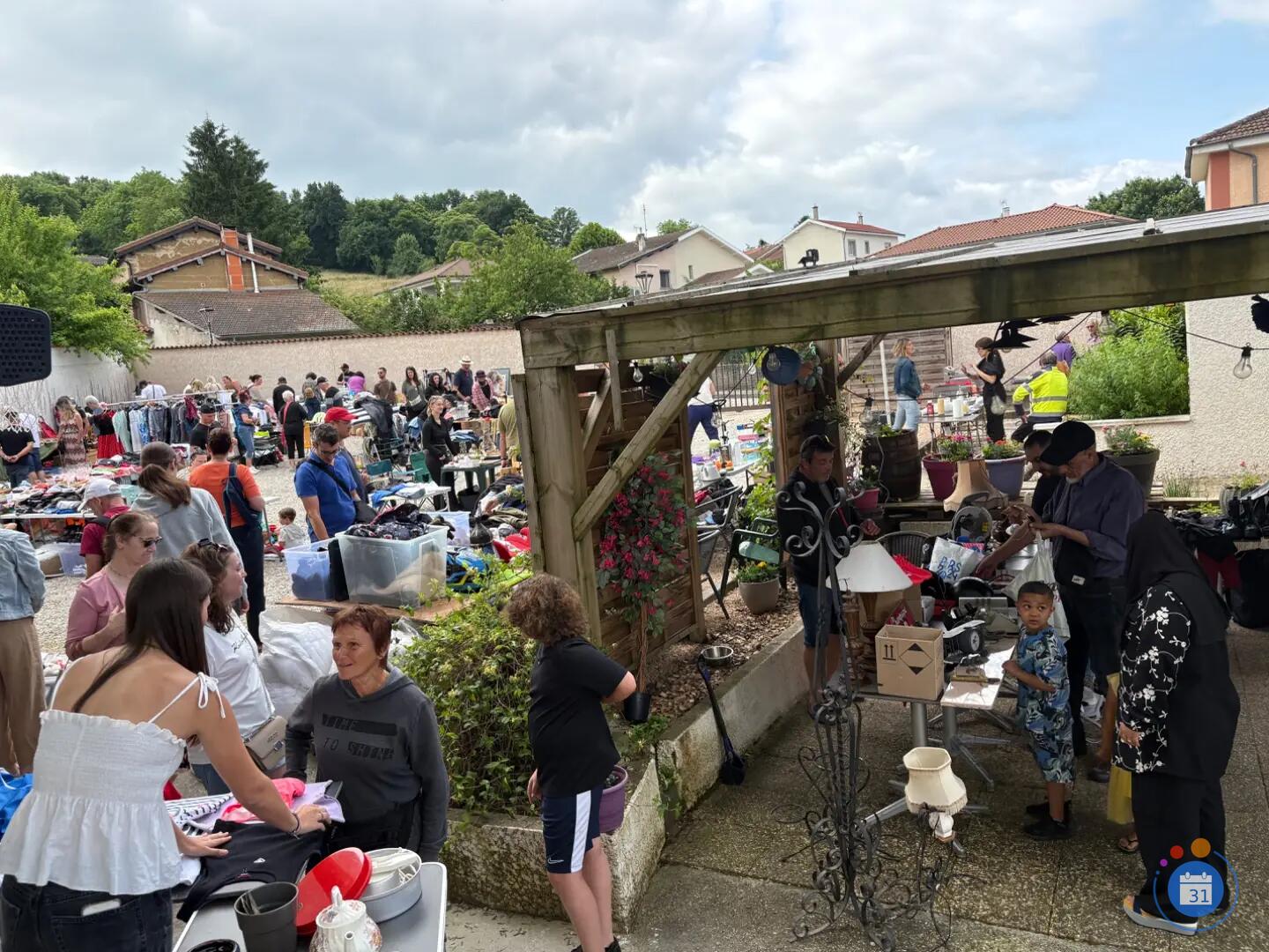 Image Vide grenier du bistrot de la lise (photo 3)