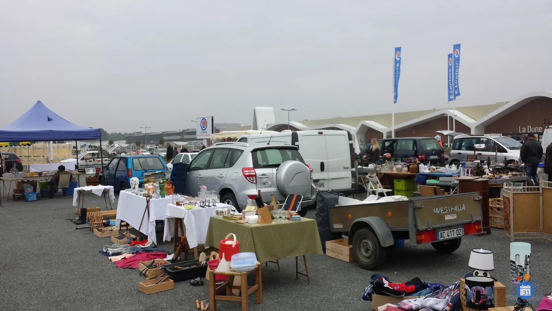 Image vide greniers BROCANTE PARKING LECLERC LA TESTE 33260 (photo 1)