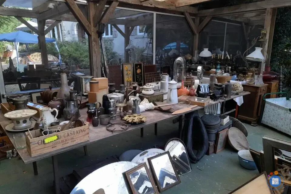 Image Vide grenier (photo 2)