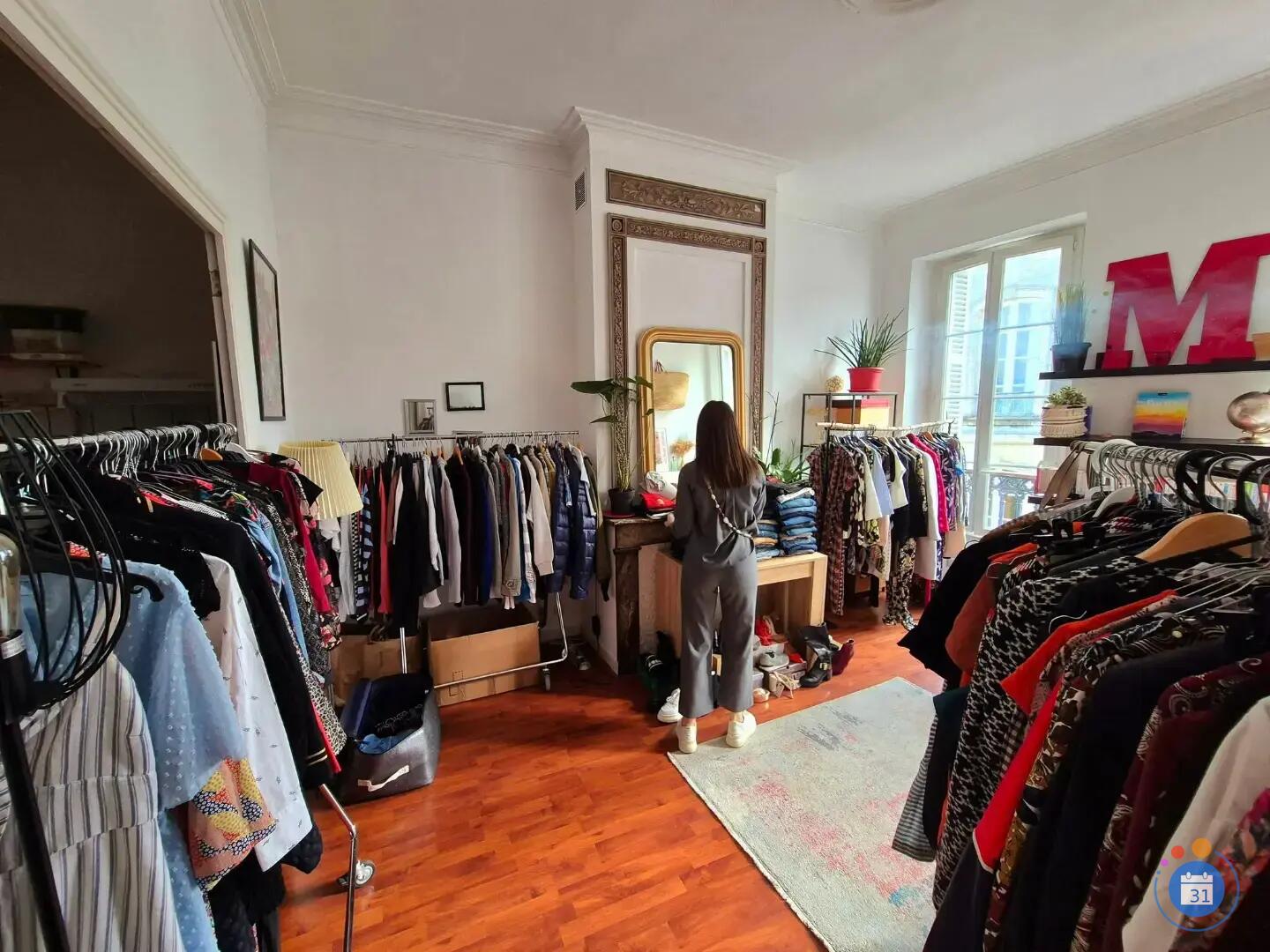 Image VIDE DRESSING - RUE NOTRE DAME 3 et 4 Octobre (photo 1)