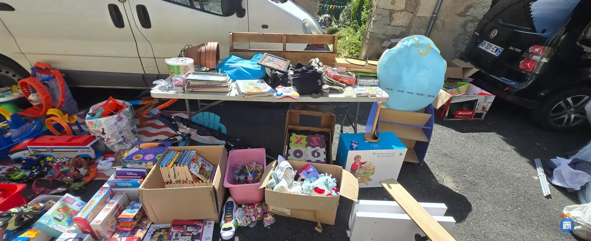 Image Vide grenier lieu dit (photo 2)
