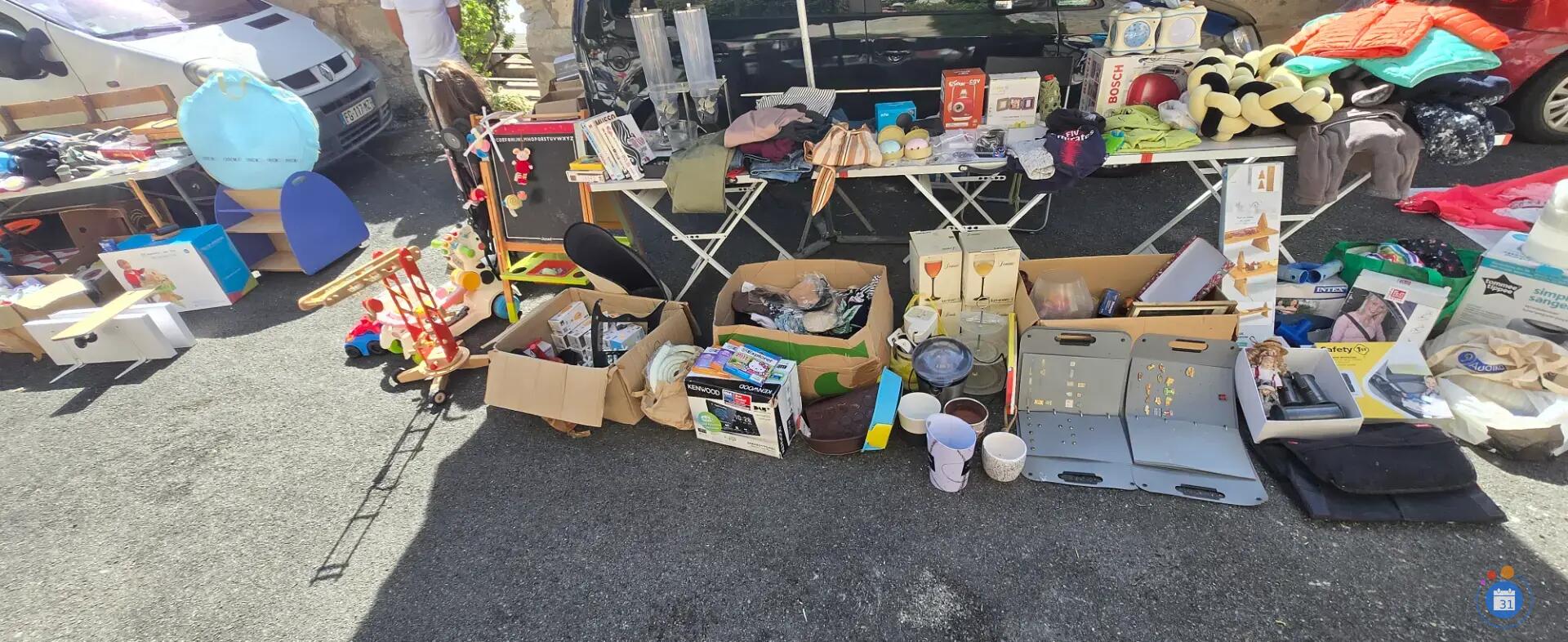 Image Vide grenier lieu dit (photo 4)