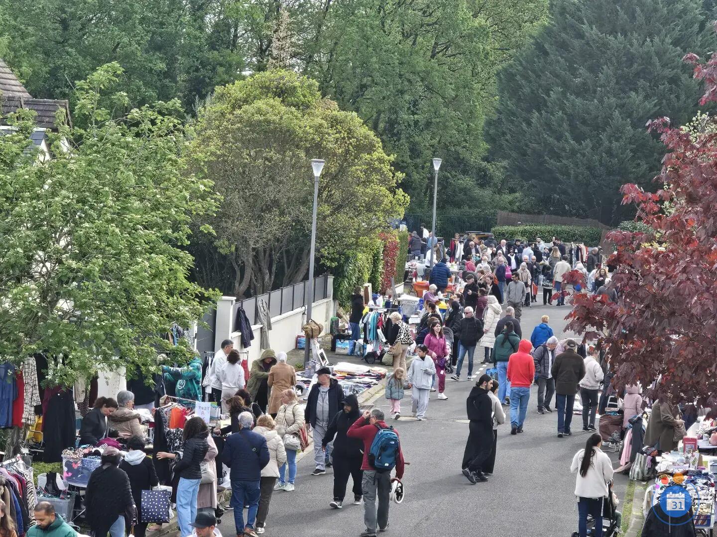 Image Vide-greniers des jardins de la Douzillère 4ème édition (photo 1)