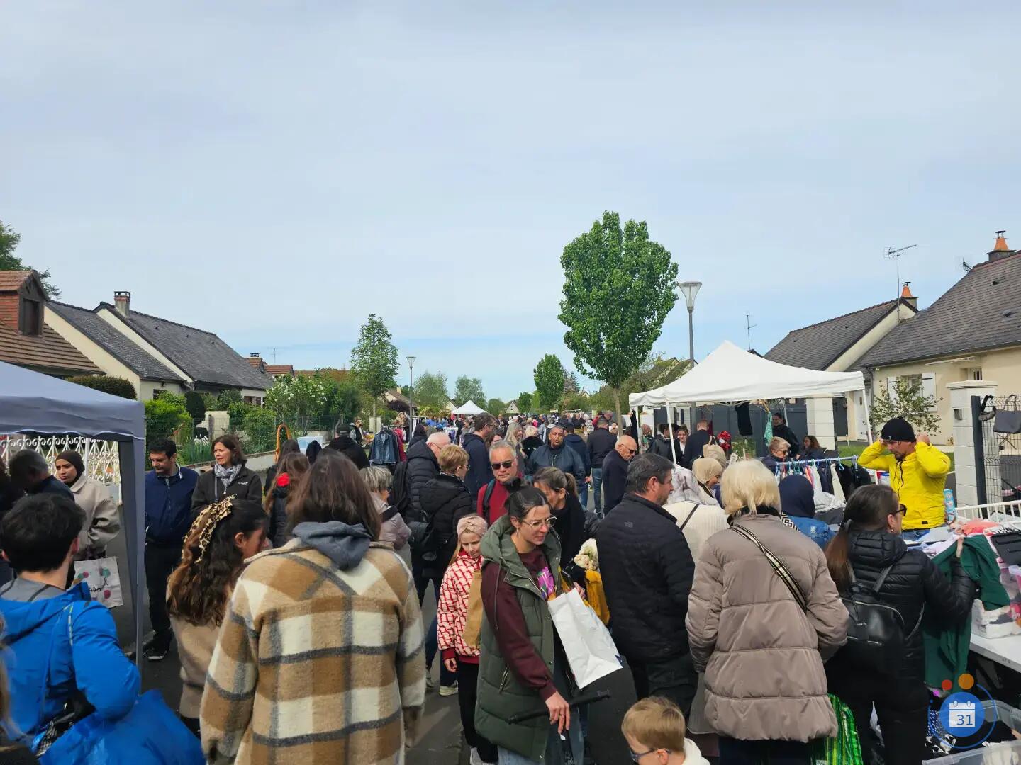 Image Vide-greniers des jardins de la Douzillère 4ème édition (photo 3)