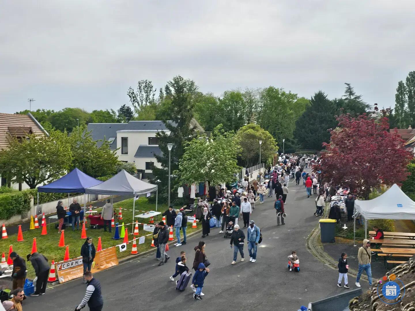 Image Vide-greniers des jardins de la Douzillère 4ème édition (photo 4)