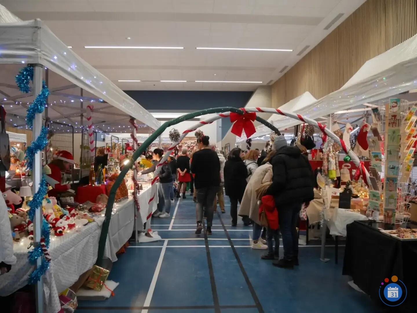 Image Marché de Noël intérieur de St-Paul de Varces (photo 2)