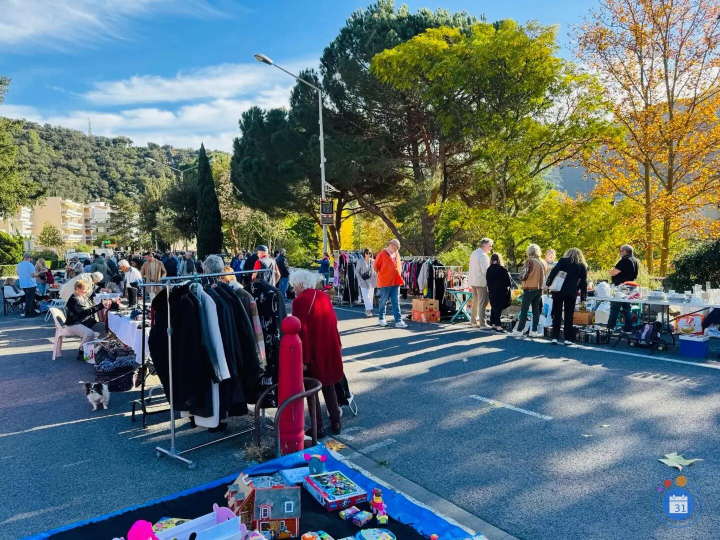 Image Vide grenier de l’association « Les couleurs de la vie » (photo 2)