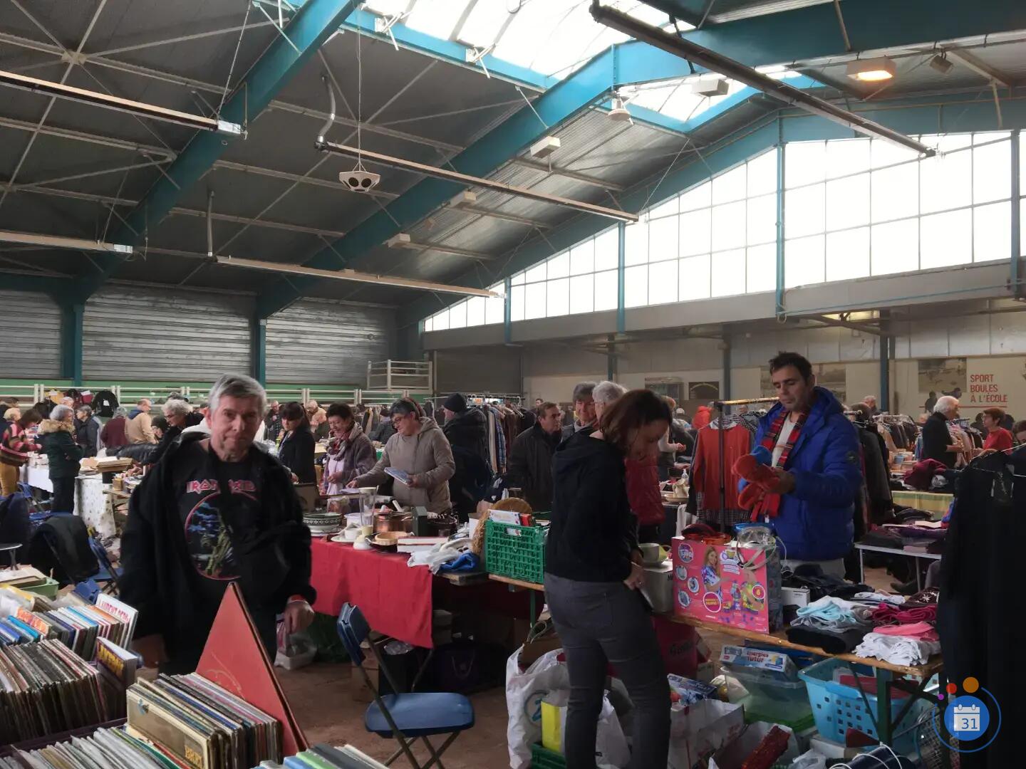 Image VIDE GRENIER DU CBBS (Charnay Basket Bourgogne Sud) (photo 1)