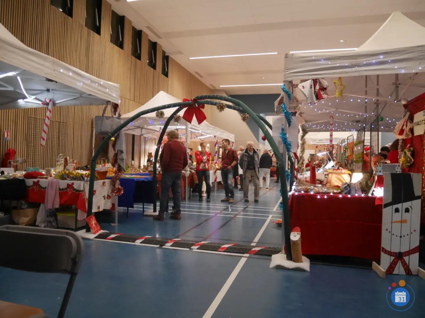 Image Marché de Noël intérieur de St-Paul de Varces (photo 3)