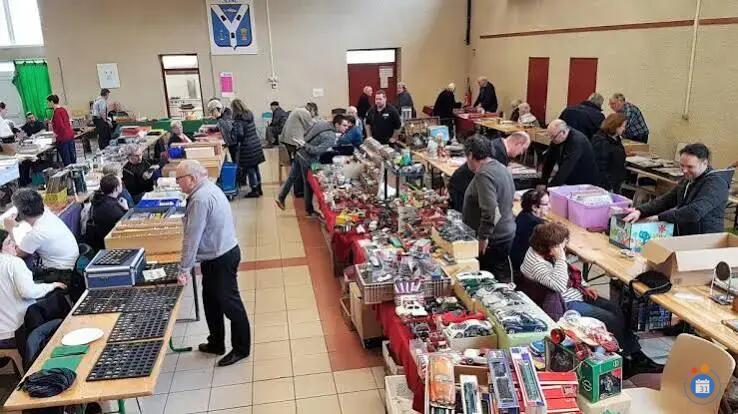 Image Bourses multi collection / Braderie de Noel (photo 1)