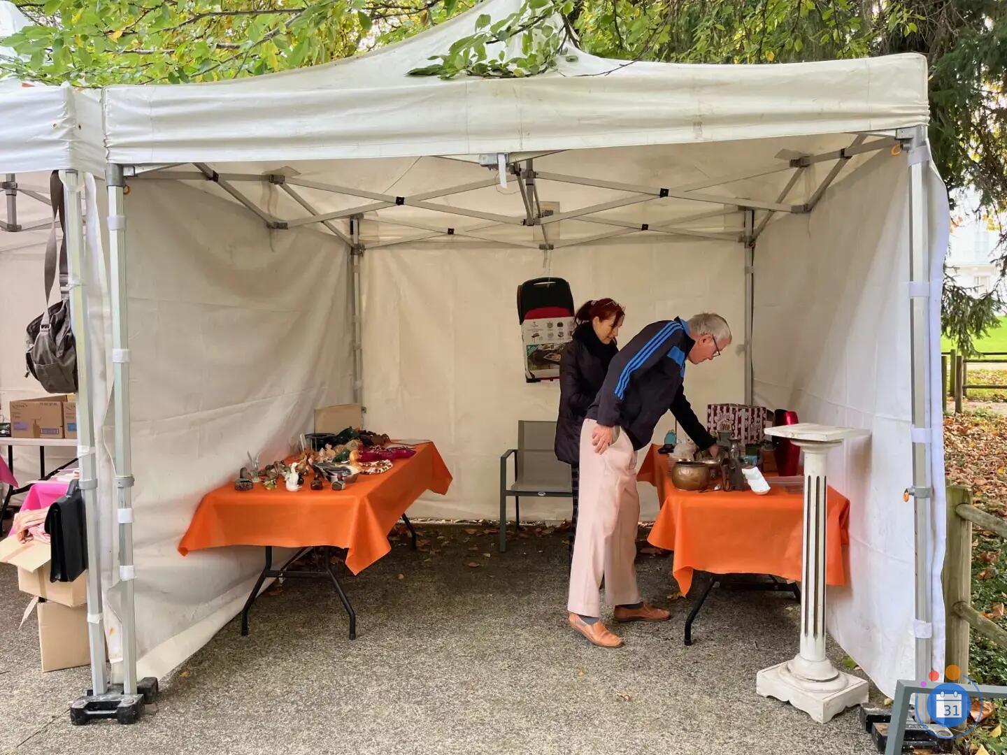Image Modeste brocante de la Résidence Les Cèdres de l'Association Monsieur Vincent (photo 2)