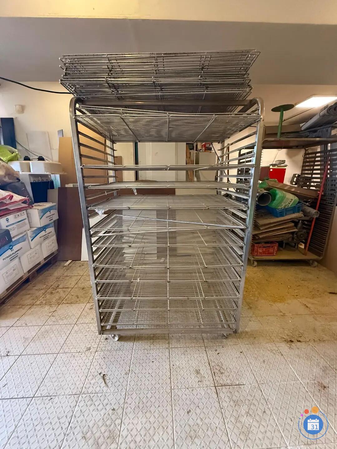 Image Vide dépôt (photo 3)