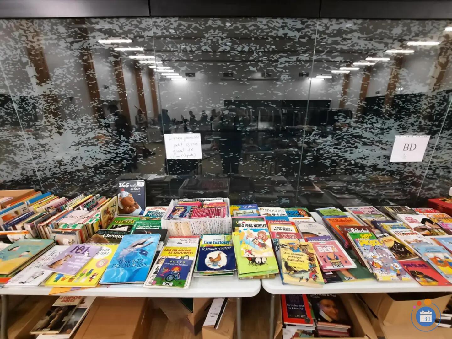 Image Foire aux vêtements et aux livres (photo 3)