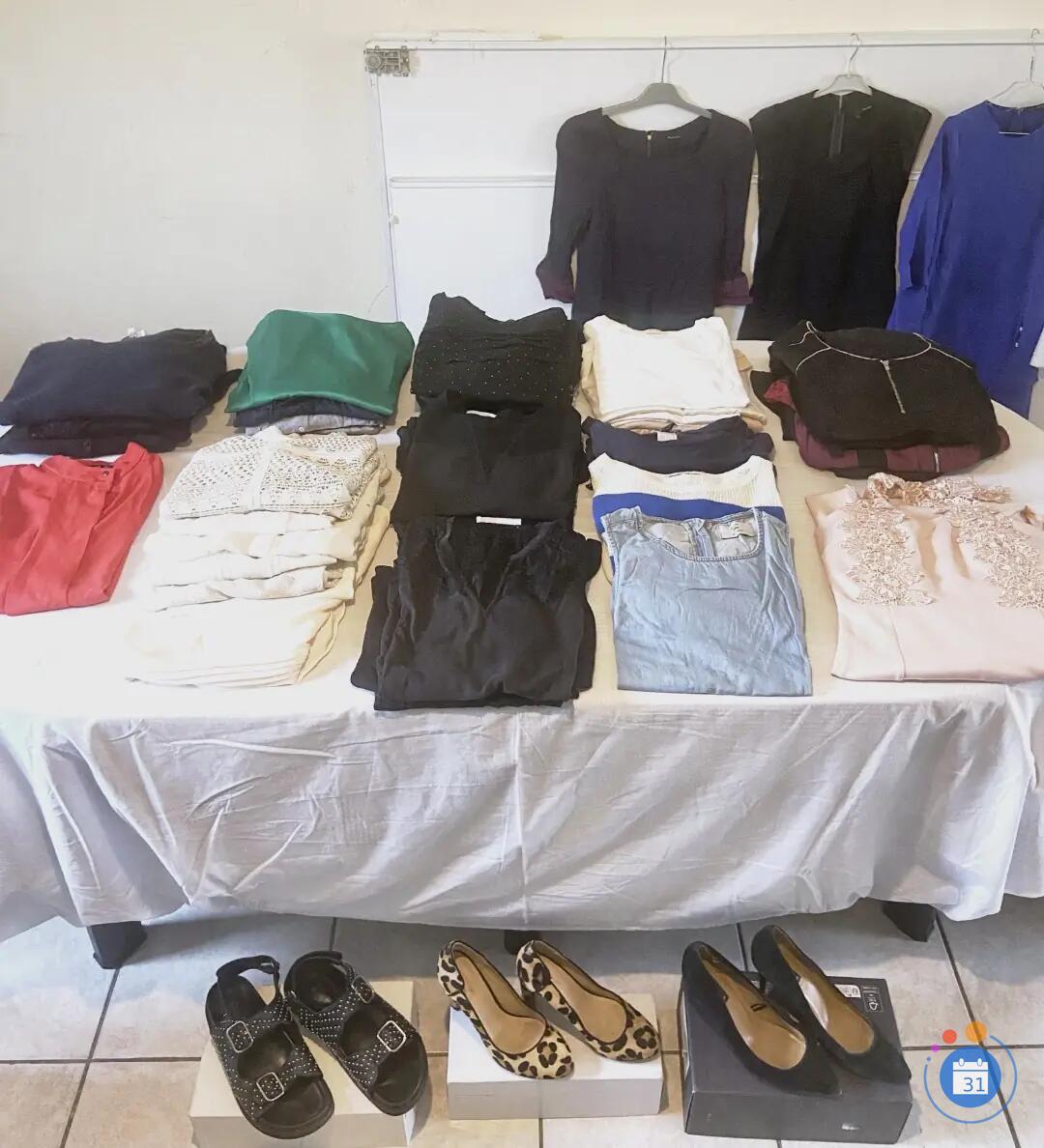 Image Vide-dressing chic & petits prix : vêtements & chaussures 👠 (photo 2)