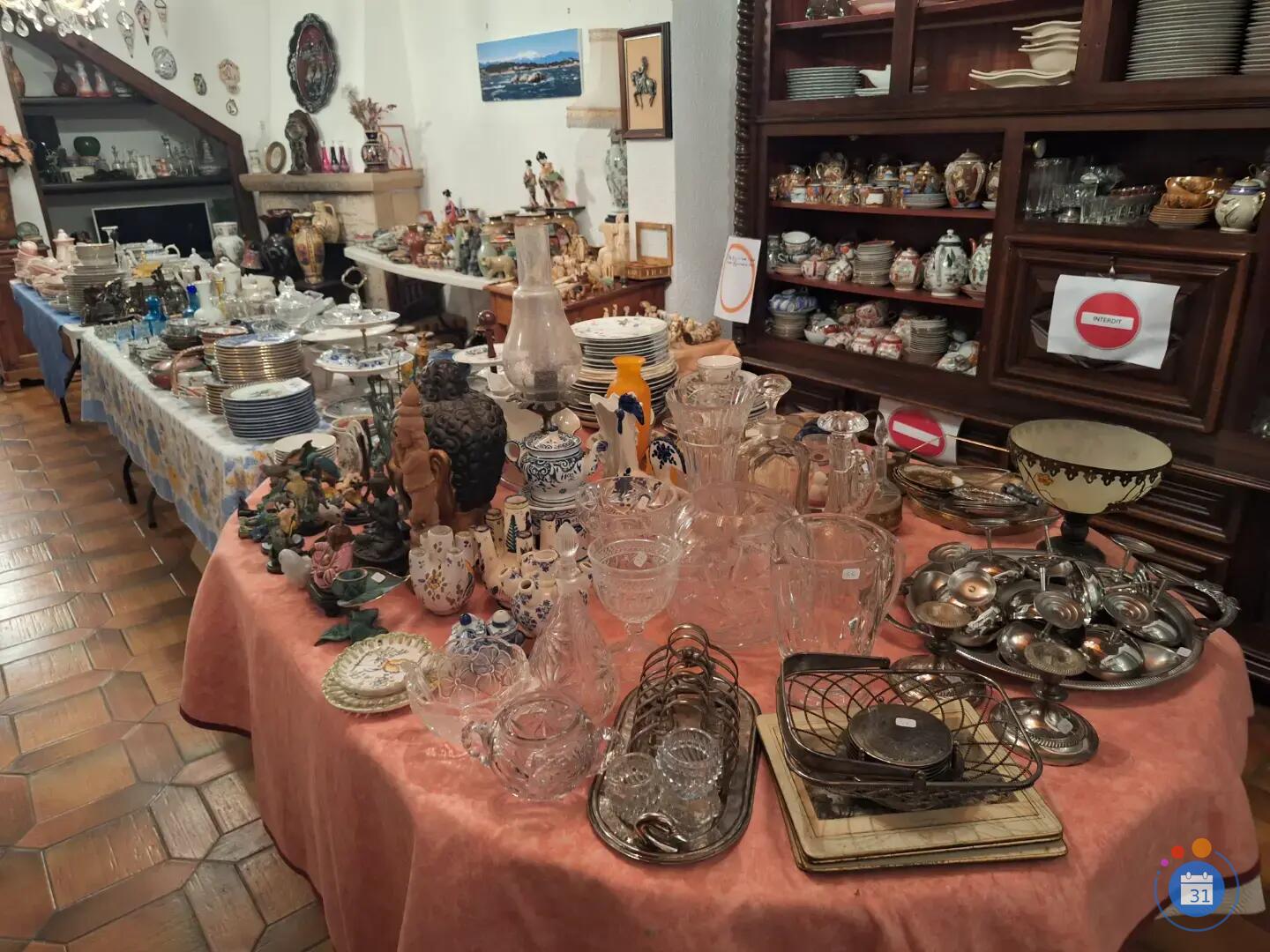 Image VIDE MAISON HEYRIEUX (photo 2)