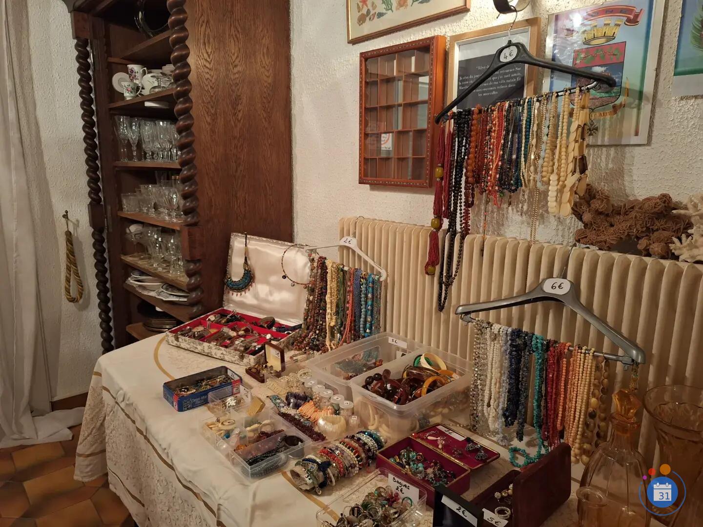 Image VIDE MAISON HEYRIEUX (photo 3)