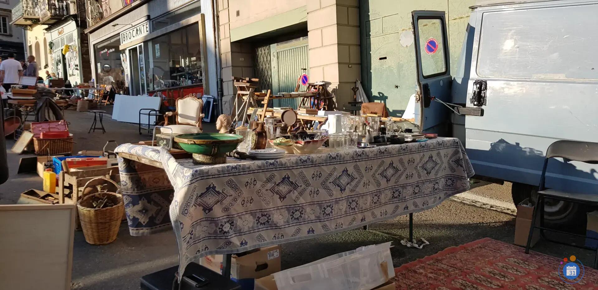 Image Brocante - bric à Brac - artisanat - Braderie (photo 4)