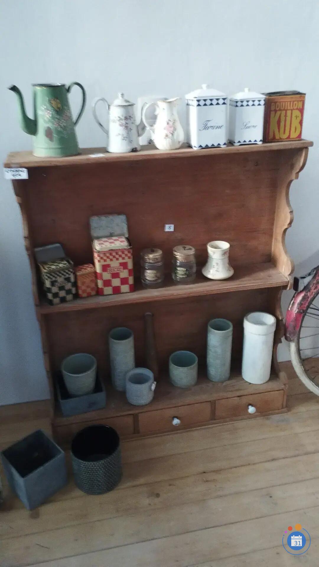 Image Vide maison objets Vintage en face Mairie Carpentras (photo 4)