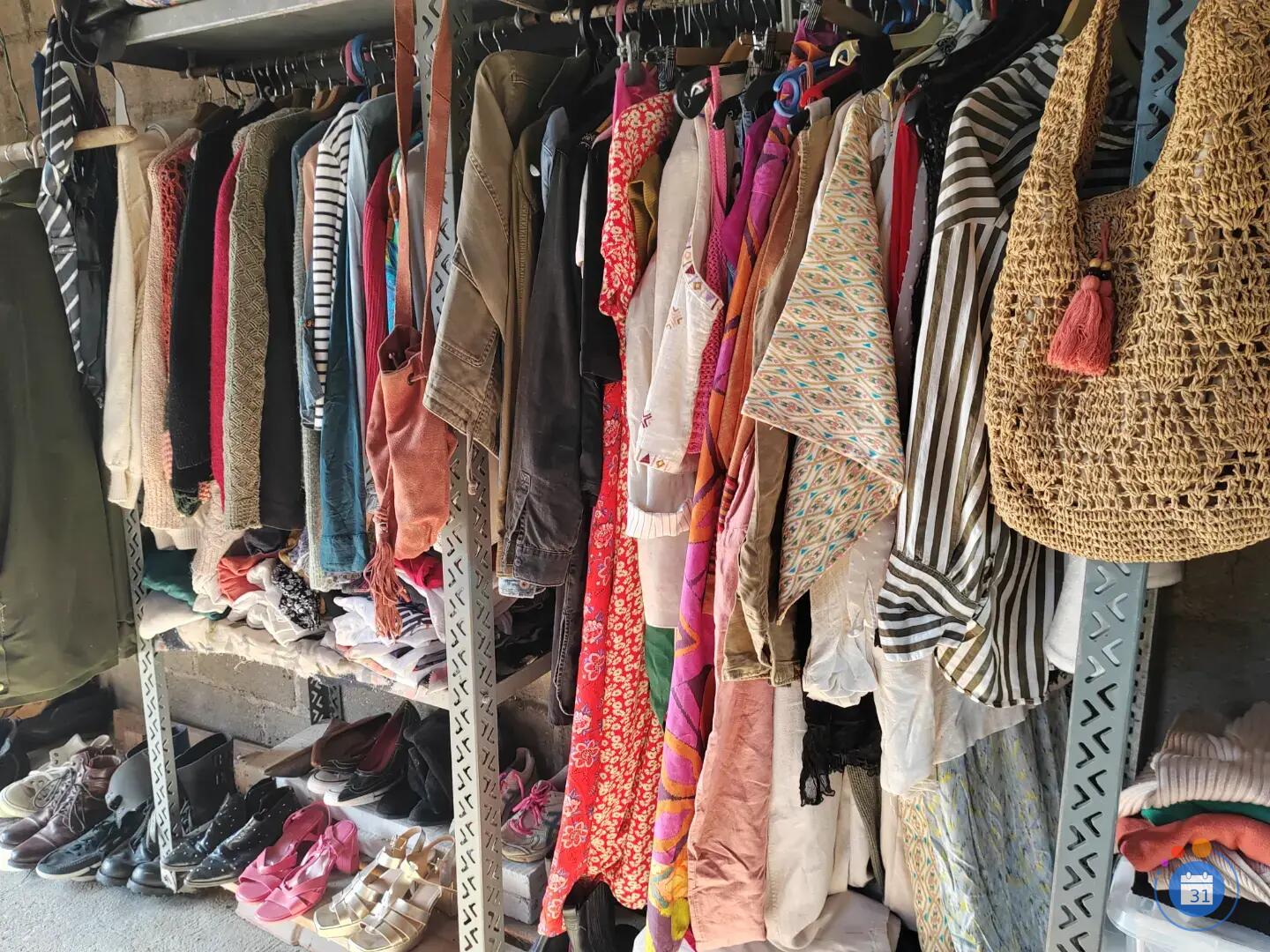Image Vide dressing 4 copines (photo 1)