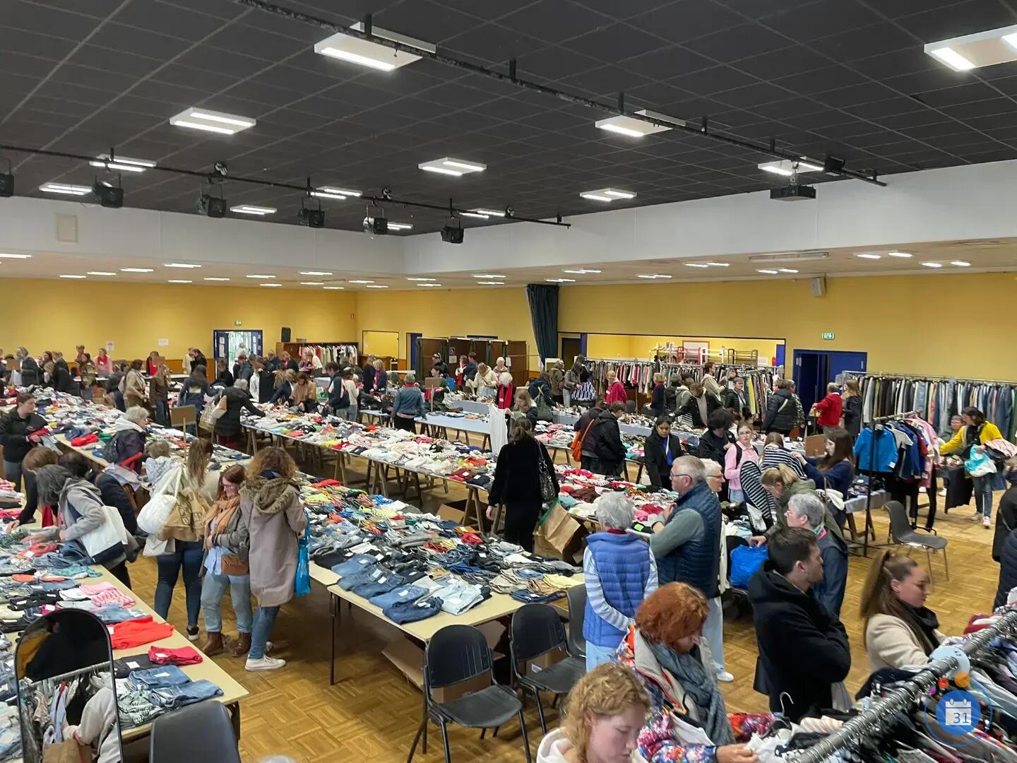 Image Bourse aux 10 000 vêtements - Printemps Eté (photo 1)