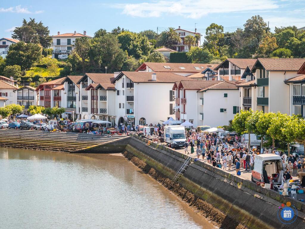 Image Vide greniers de l'Untxin (photo 1)