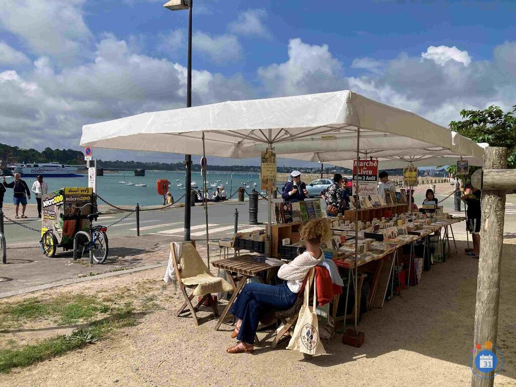 Image Marché aux livres d'occasion de Saint-Malo (photo 1)