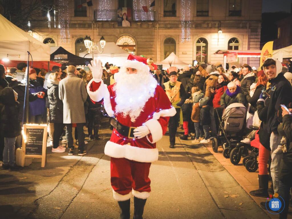 Image Marché de Noël et Feu d'artifice (photo 2)