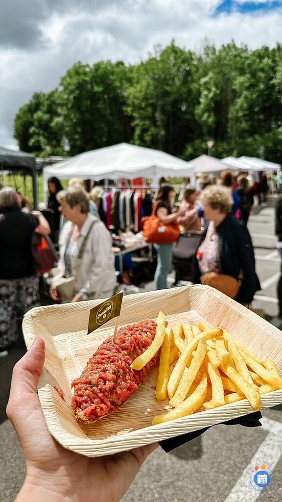 Image Vide-dressing Femmes, hommes, enfants (photo 1)