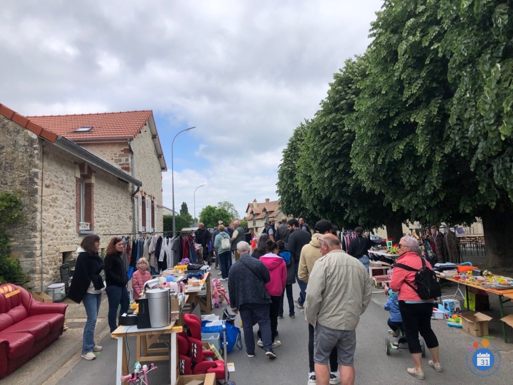 Image Vide grenier (photo 1)