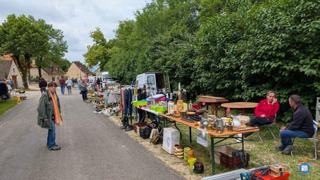 Image Vide grenier et brocante (photo 1)