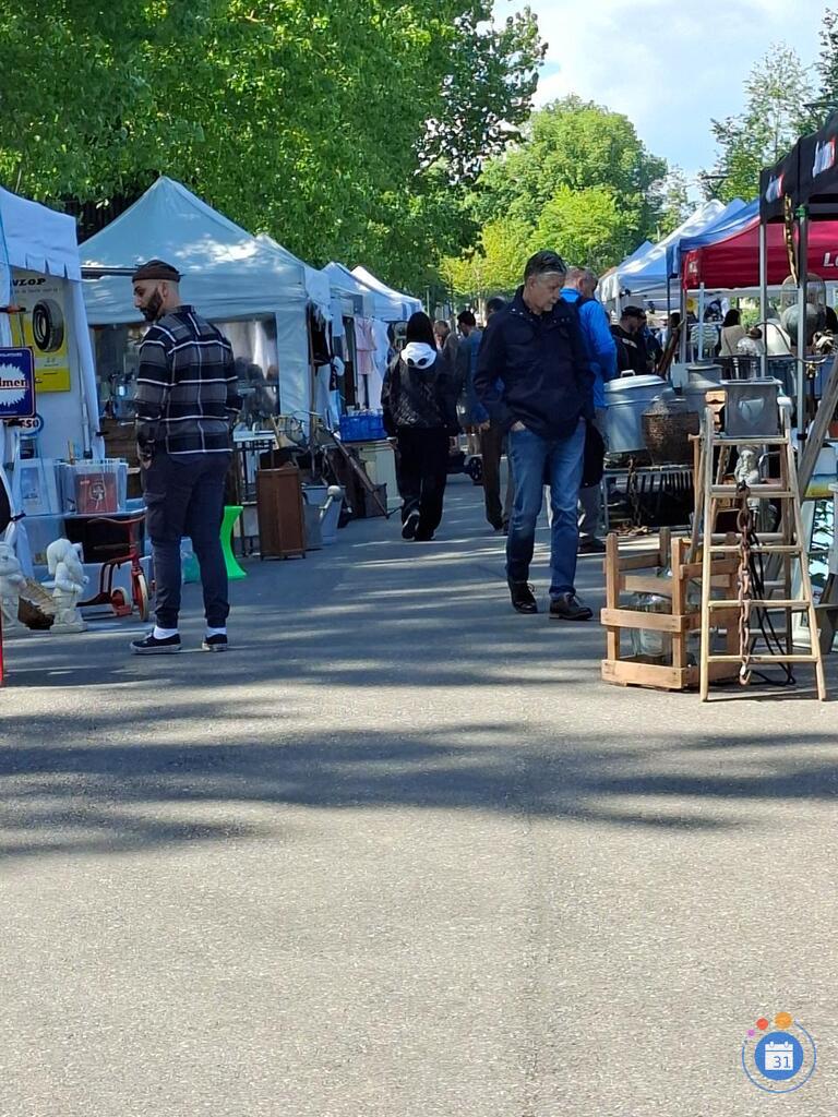 Image Brocante du Quai de Nogent (photo 1)