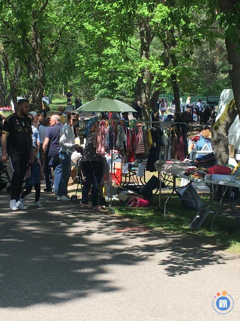 Image 16e vide greniers (photo 1)