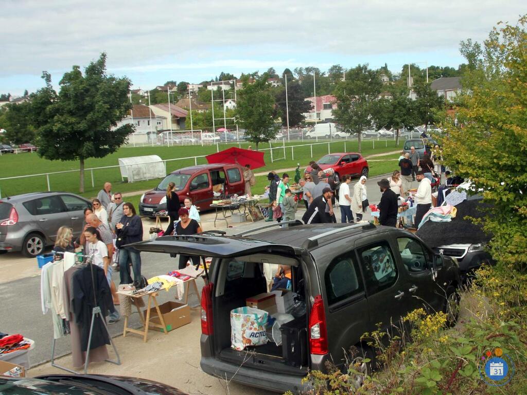 Image Vide grenier d'ete (photo 1)