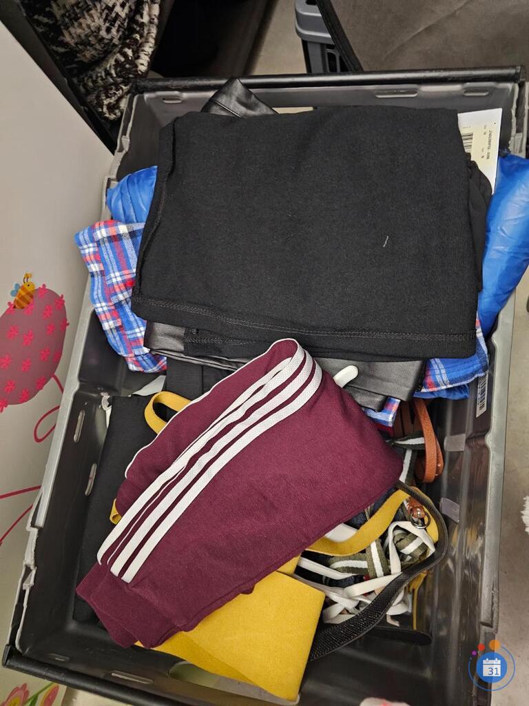 Image Vide dressing des Marques Enfants 0 à 15a et femmes (photo 1)