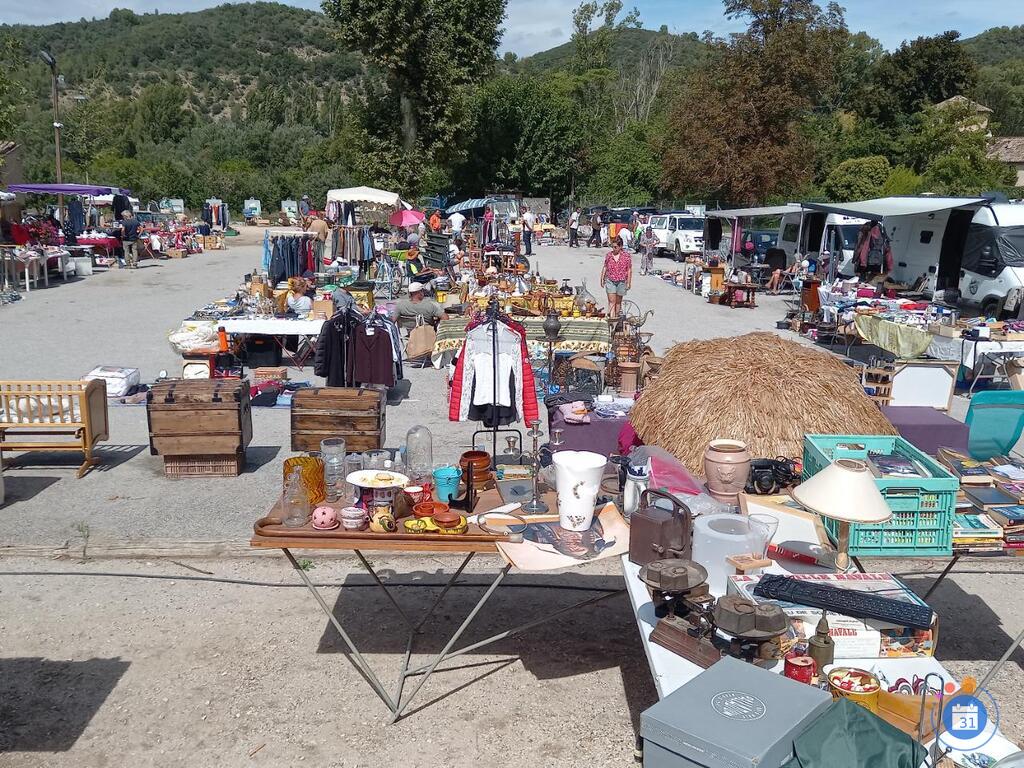 Image Vide grenier, marché au puce:). (photo 1)