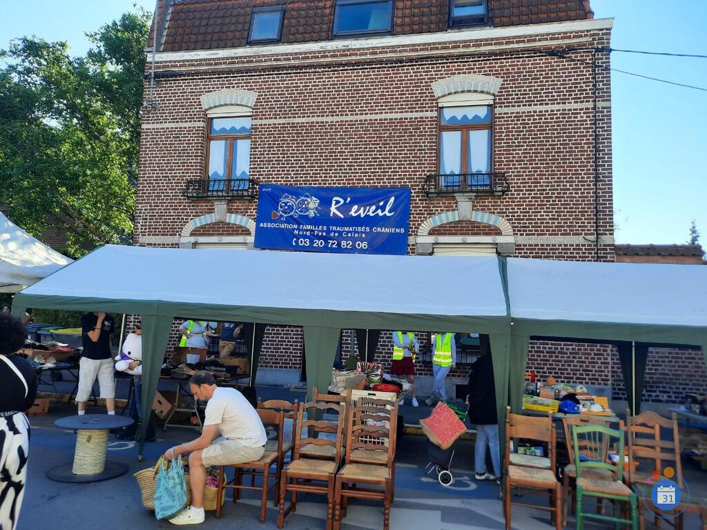 Image Fonds de grenier 'Brocante R'éveil' (photo 1)