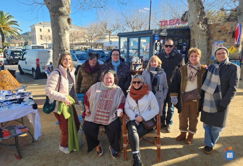 Image Vide grenier l'île rousse (photo 1)