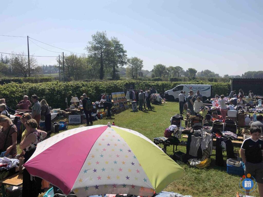 Image Vide grenier champetre - QUARTIER DE STE BRIGITTE (photo 1)