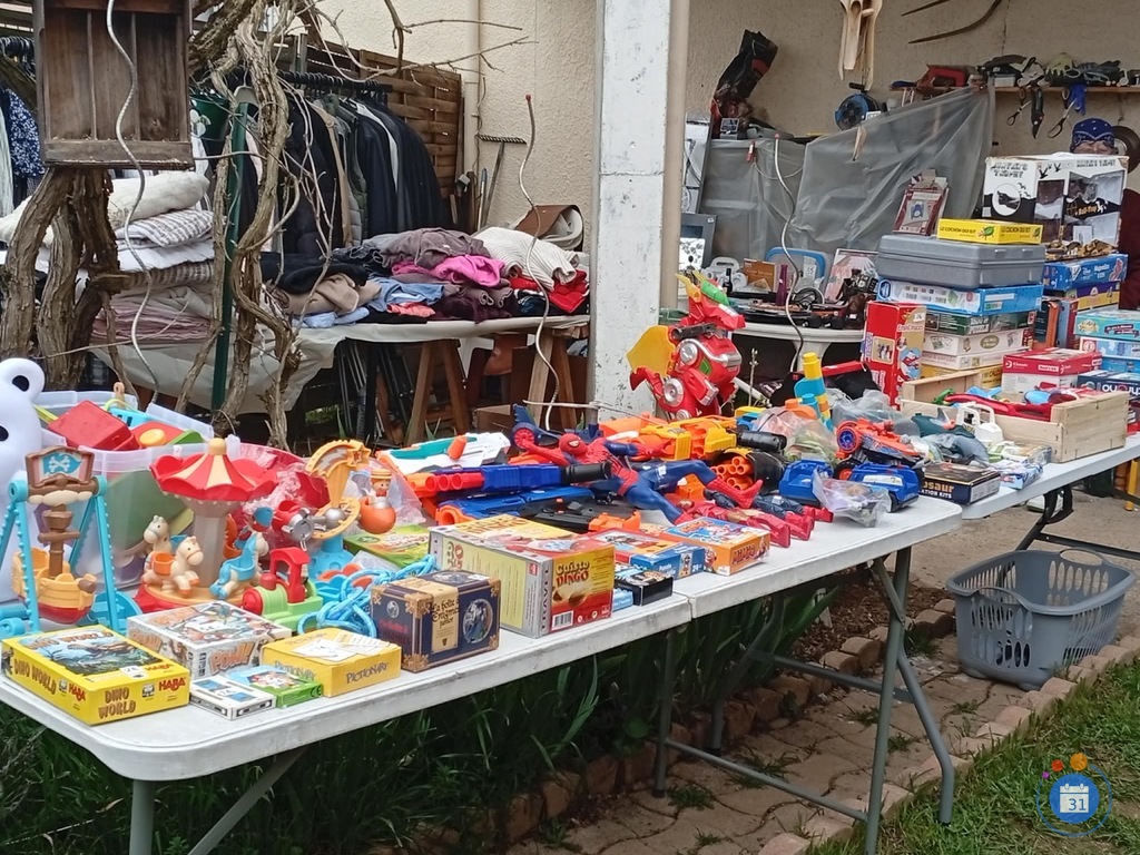 Image Grand Vide maison - Déco, Jeux, Livre, Vaisselle, Vêtements (photo 6)