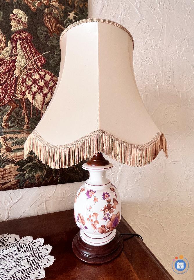 Image Vide Maison Meubles, déco, vaisselle, habits (photo 6)