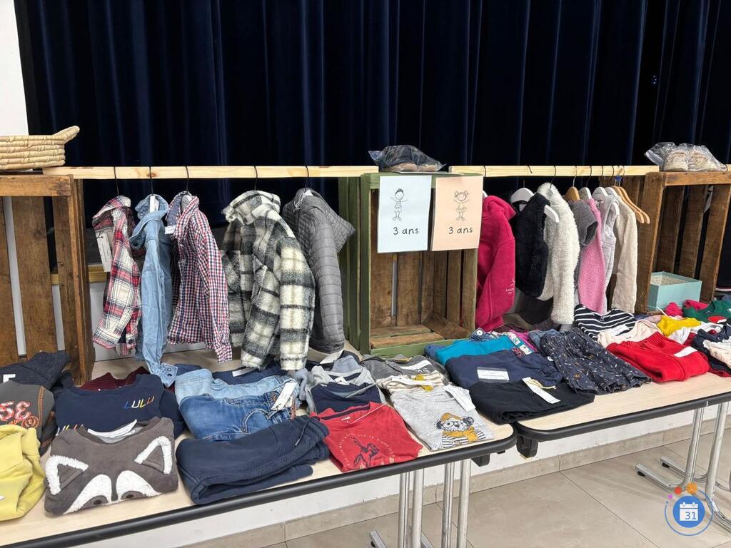 Image Bourse vêtements, puériculture, grossesse (photo 1)