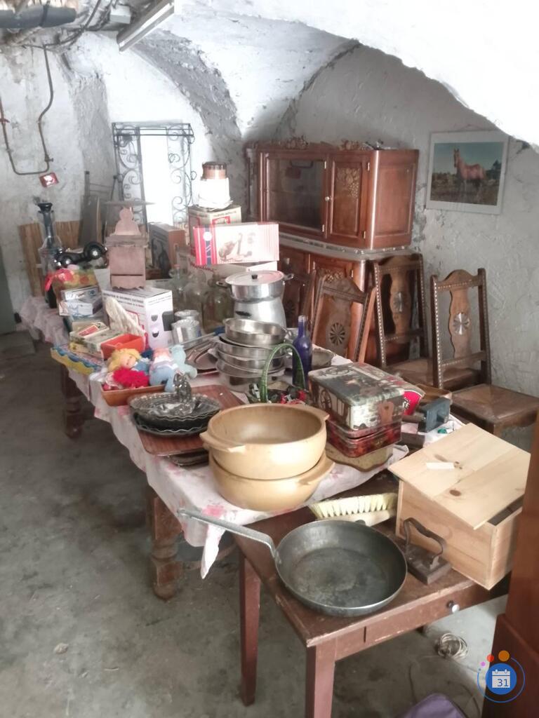 Image Grand vide-maison: nombreux objets et meubles à petits prix (photo 6)