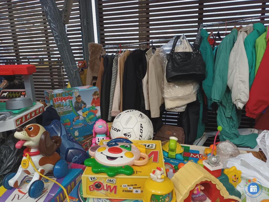 Image Grande brocante de printemps Equipe St Vincent d'Arcachon (photo 2)